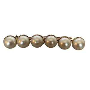 6 Faux Pearl Gold Tone Brooch. Pre Owned 3” long